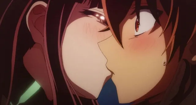 Rokuro and Benio share a kiss